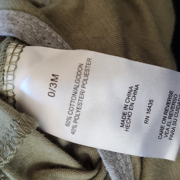 Star Wars Green and Gray Bodysuit Onesie - 0-3M (NWOT) - Picture 6 of 6